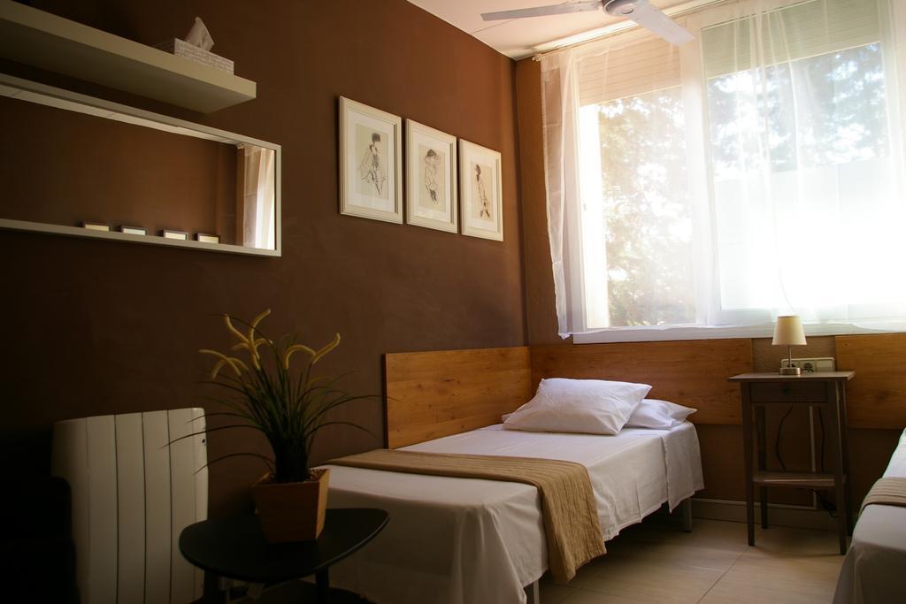 B&B Ines Sant Cugat del Valles Phòng bức ảnh
